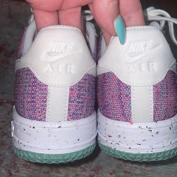 Nike Women's Air Force 1 Crater Flyknit Fuchsia Glow/Wht-Pink Blast - Size 8.5 - Picture 6 of 10